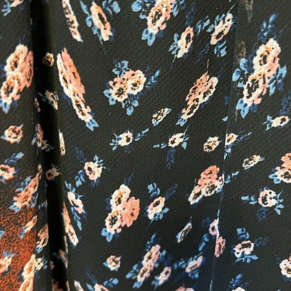 BCBGeneration  Black Floral Boho Sheath Dress Small Flutter Sleeve Flowy Dress - Picture 3 of 6